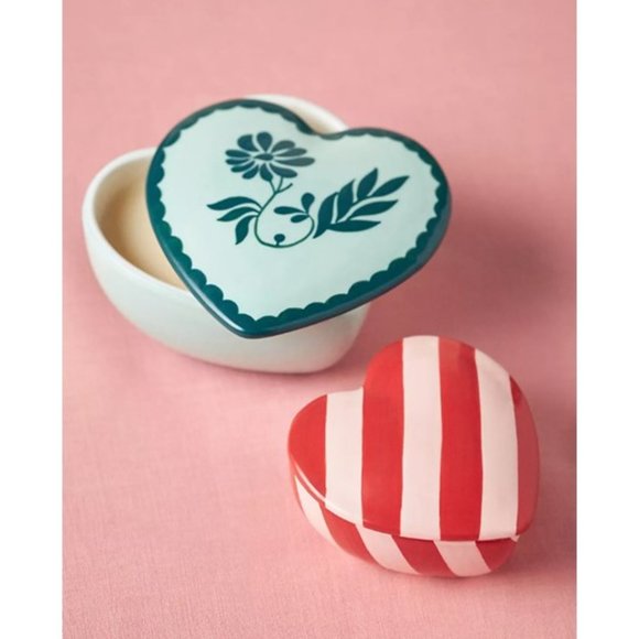 NIB - Anthropologie Vaisselle Floral Woodland Berry & Rose Ceramic Heart Candle - Picture 3 of 4